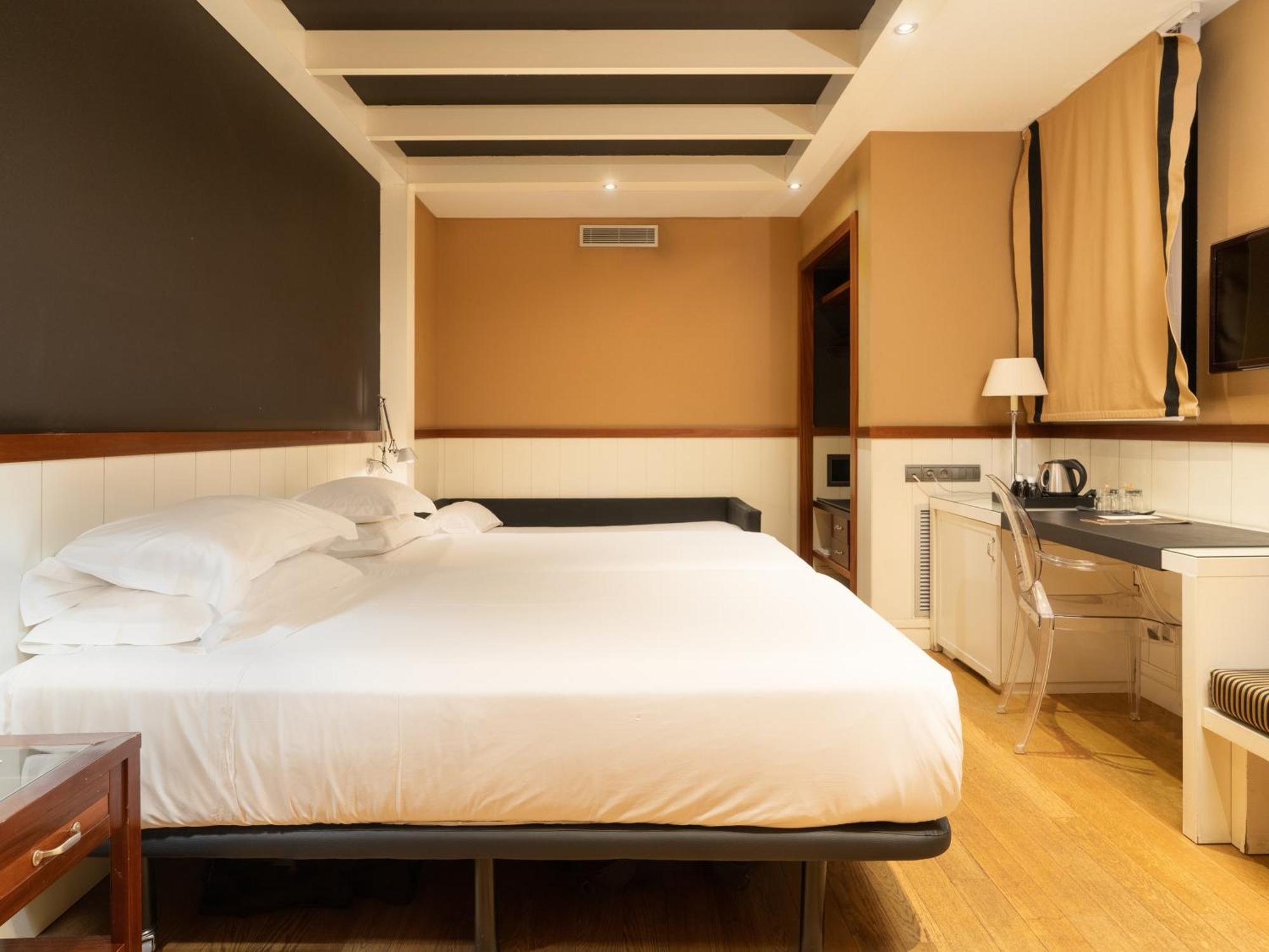 U232 Hotel Barcelona Exterior photo