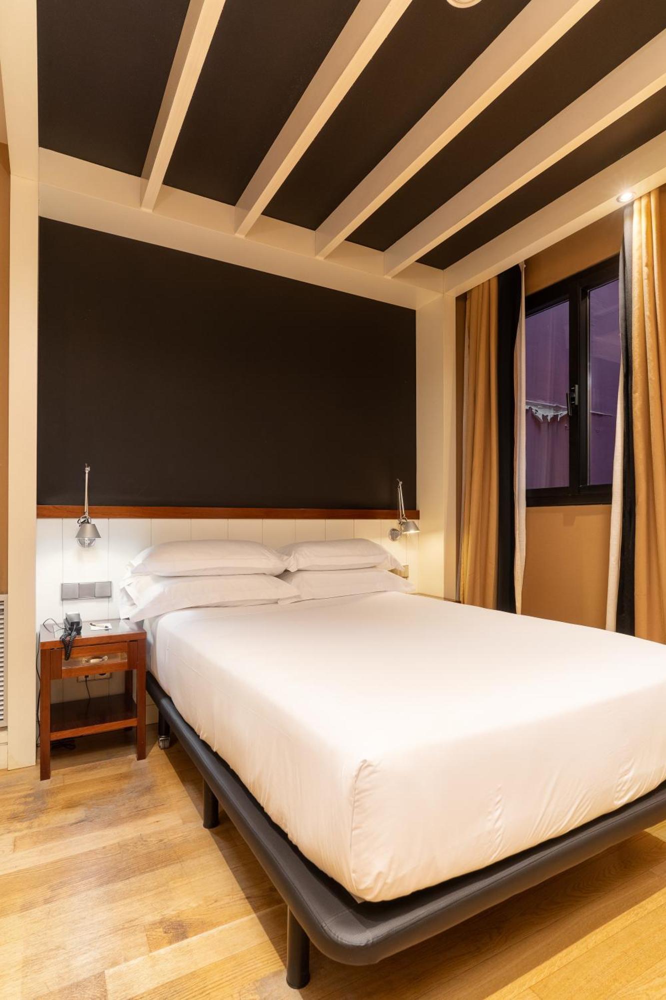 U232 Hotel Barcelona Exterior photo